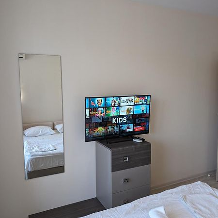 Sunny Star Dreams Condo W Prime Location, Pool, Sea View Свети-Влас Экстерьер фото